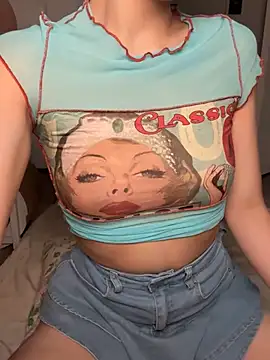 Snapshot of skybeatrice7 chatting on February 27, 2025, 6:57 am skybeatrice7 online show from February 27, 2025, 6:57 am