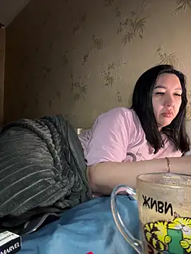 Naughtbaby 2025 online show from December 3, 2025, 2:45 am