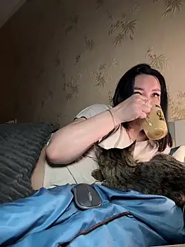 Naughtbaby 2025 online show from November 4, 2025, 2:26 am