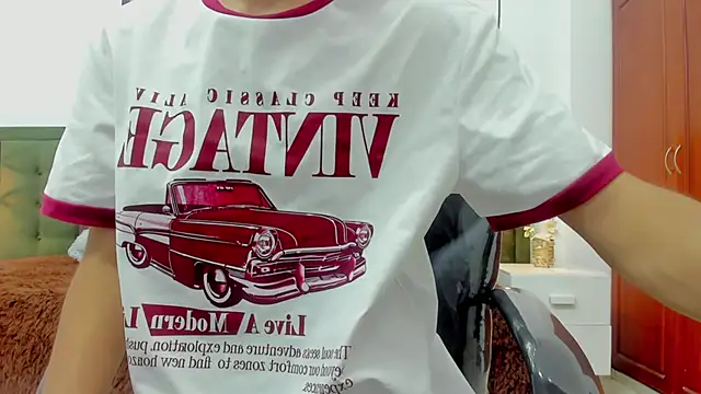 Snapshot of Johann_sex chatting on December 15, 2025, 4:46 pm Johann sex online show from December 15, 2025, 4:46 pm