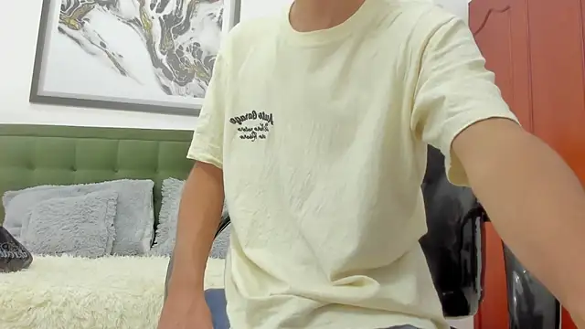 Johann sex online show from April 16, 2026, 7:14 pm