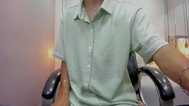 Snapshot of Johann_sex chatting on October 31, 2025, 2:24 pm Johann sex online show from October 31, 2025, 2:24 pm