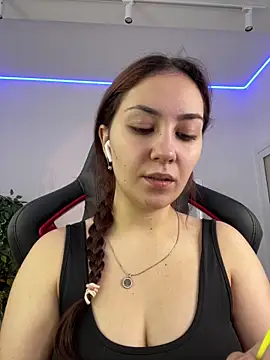 Snapshot of AshleySkott_ chatting on October 27, 2025, 8:26 am AshleySkott online show from October 27, 2025, 8:26 am