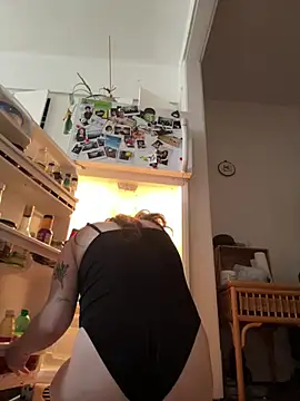 Snapshot of Rosiee69_ chatting on March 16, 2025, 8:00 pm Rosiee69  online show from March 16, 2025, 8:00 pm