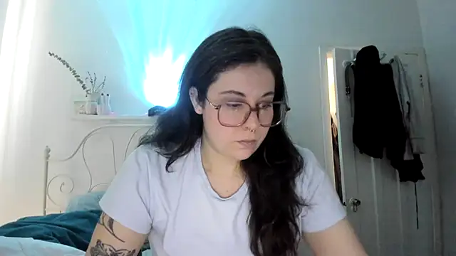 Snapshot of Rosiee69_ chatting on February 23, 2025, 6:56 pm Rosiee69  online show from February 23, 2025, 6:56 pm