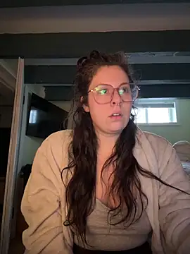 Snapshot of Rosiee69_ chatting on March 4, 2025, 12:33 pm Rosiee69  online show from March 4, 2025, 12:33 pm