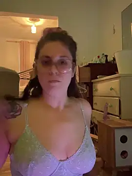 Snapshot of Rosiee69_ chatting on March 9, 2025, 1:15 pm Rosiee69  online show from March 9, 2025, 1:15 pm