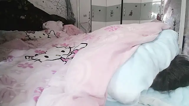 Snapshot of hebe-02 chatting on November 28, 2025, 1:28 am hebe-02 online show from November 28, 2025, 1:28 am