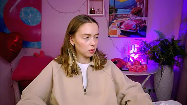 JenniferGraces online show from March 4, 2025, 8:02 am