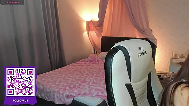 Snapshot of boozekirs_ chatting on September 13, 2025, 2:22 am boozekirs online show from September 13, 2025, 2:22 am