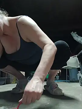 Snapshot of HTXBELLE chatting on October 24, 2025, 1:15 am HTXBELLE online show from October 24, 2025, 1:15 am