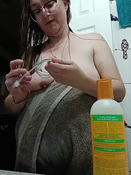 Snapshot of HTXBELLE chatting on November 25, 2025, 3:34 pm HTXBELLE online show from November 25, 2025, 3:34 pm