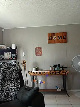 Snapshot of HTXBELLE chatting on November 8, 2025, 6:55 pm HTXBELLE online show from November 8, 2025, 6:55 pm