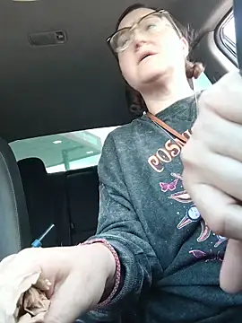 Snapshot of HTXBELLE chatting on November 12, 2025, 8:23 pm HTXBELLE online show from November 12, 2025, 8:23 pm