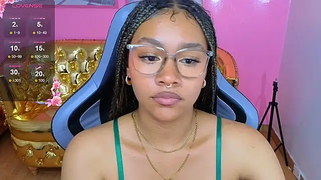 Snapshot of catalina25_t chatting on February 14, 2026, 7:58 pm catalina25 t online show from February 14, 2026, 7:58 pm