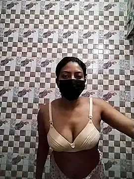 Snapshot of cuteangel9999 chatting on February 27, 2025, 11:37 pm cuteangel9999 online show from February 27, 2025, 11:37 pm