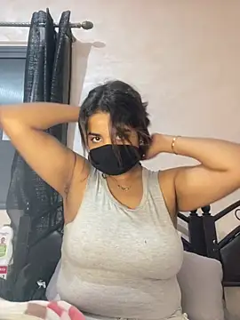 Snapshot of Louli_ta chatting on January 17, 2026, 8:01 pm Louli ta online show from January 17, 2026, 8:01 pm