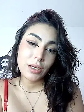 Snapshot of hancock-boa chatting on November 19, 2025, 8:31 pm hancock-boa online show from November 19, 2025, 8:31 pm