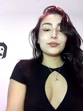 Snapshot of hancock-boa chatting on November 13, 2025, 7:40 pm hancock-boa online show from November 13, 2025, 7:40 pm