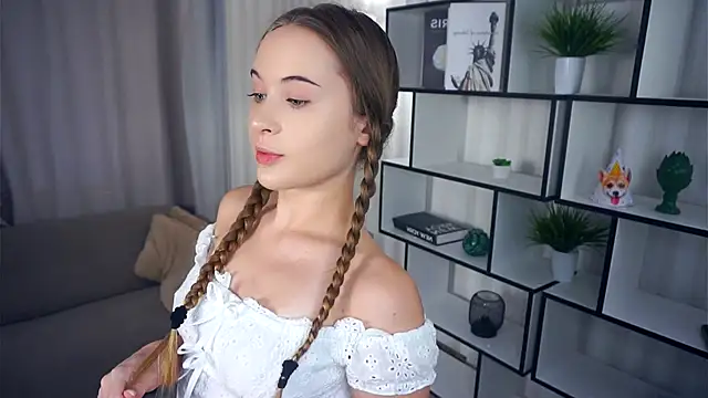 Snapshot of QuennaCoote chatting on November 13, 2025, 6:06 am QuennaCoote online show from November 13, 2025, 6:06 am