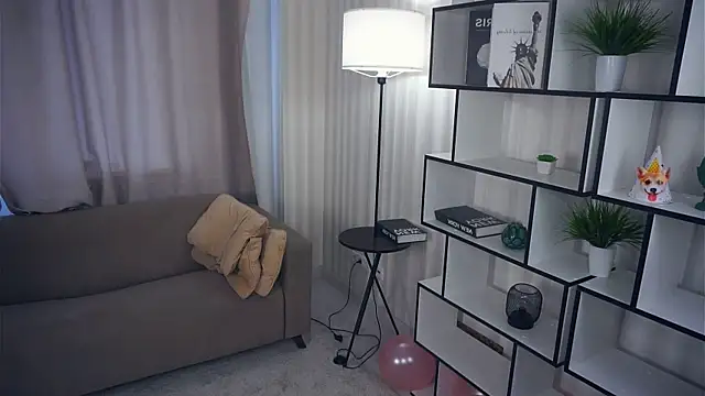 Snapshot of QuennaCoote chatting on November 14, 2025, 6:50 am QuennaCoote online show from November 14, 2025, 6:50 am