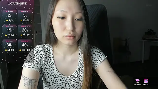 Christine Carlson online show from October 9, 2025, 4:51 pm