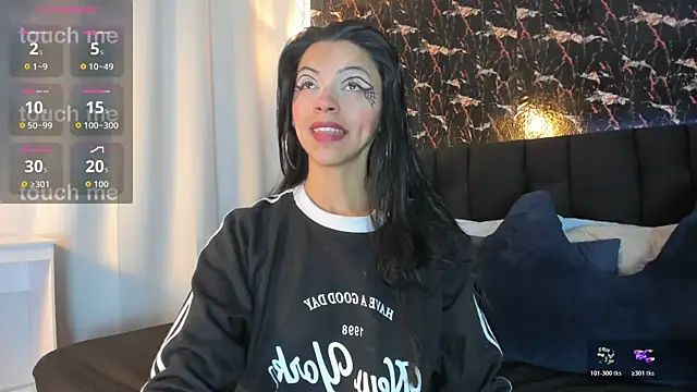 aitana garcia  online show from October 24, 2025, 12:15 pm