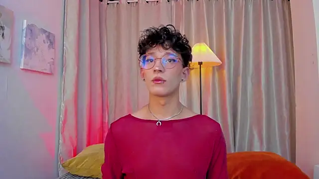 Snapshot of iiangel_ chatting on February 21, 2026, 3:30 am iiangel online show from February 21, 2026, 3:30 am