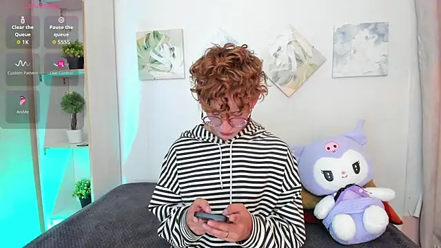 iiangel  online show from November 25, 2025, 3:07 am