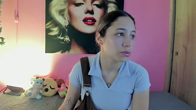 Snapshot of TANIA_06 chatting on July 6, 2026, 1:07 pm TANIA 06 online show from July 6, 2026, 1:07 pm