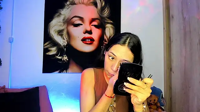 Snapshot of TANIA_06 chatting on November 14, 2025, 1:26 pm TANIA 06 online show from November 14, 2025, 1:26 pm