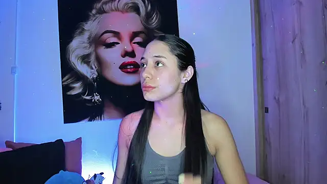 Snapshot of TANIA_06 chatting on November 13, 2025, 1:26 pm TANIA 06 online show from November 13, 2025, 1:26 pm