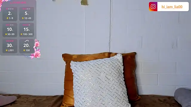 Snapshot of LiaHansson chatting on November 18, 2025, 5:27 pm LiaHansson online show from November 18, 2025, 5:27 pm