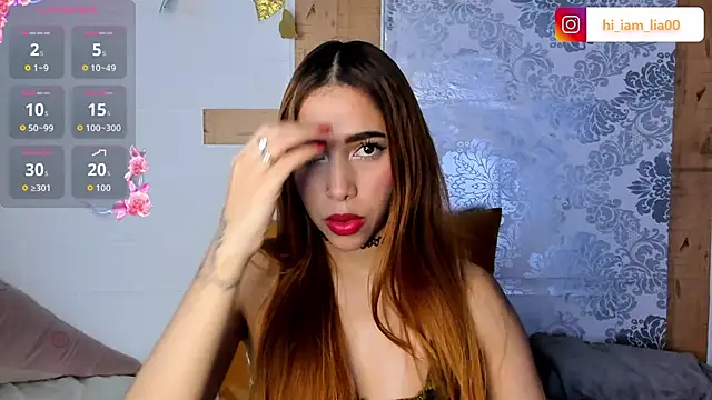 Snapshot of LiaHansson chatting on December 4, 2025, 4:50 pm LiaHansson online show from December 4, 2025, 4:50 pm