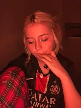 Snapshot of Blondie_Sofia_Essexbabe chatting on November 30, 2025, 9:15 pm Blondie Sofia Essexbabe online show from November 30, 2025, 9:15 pm