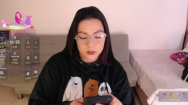 emily-777 online show from November 6, 2025, 6:56 pm