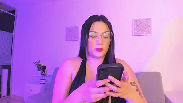 emily-777 online show from November 22, 2025, 9:46 pm