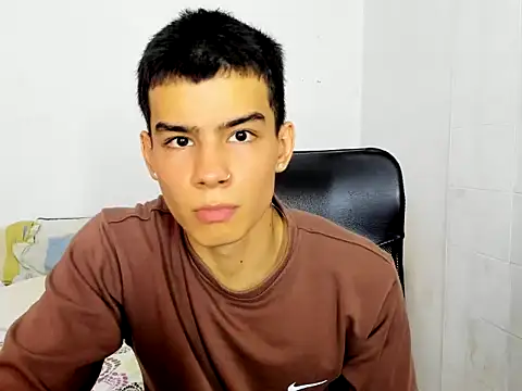 seigfried0 online show from February 19, 2025, 7:05 pm