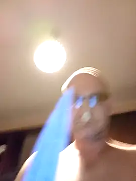 Luci1982Brazzers online show from October 8, 2025, 4:51 pm