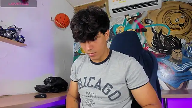 Allex Cano online show from March 24, 2026, 8:20 pm