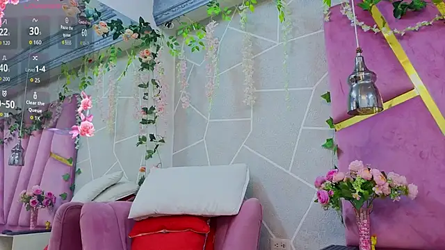 Snapshot of EmmyCortez chatting on November 30, 2025, 12:50 pm EmmyCortez online show from November 30, 2025, 12:50 pm