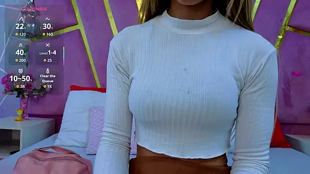 Snapshot of EmmyCortez chatting on November 12, 2025, 12:20 pm EmmyCortez online show from November 12, 2025, 12:20 pm