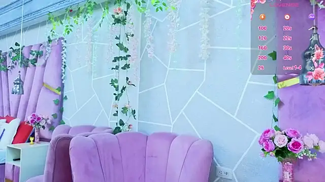 Snapshot of EmmyCortez chatting on November 15, 2025, 11:47 am EmmyCortez online show from November 15, 2025, 11:47 am