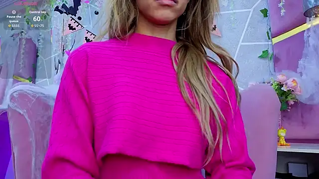 Snapshot of EmmyCortez chatting on October 29, 2025, 11:53 am EmmyCortez online show from October 29, 2025, 11:53 am