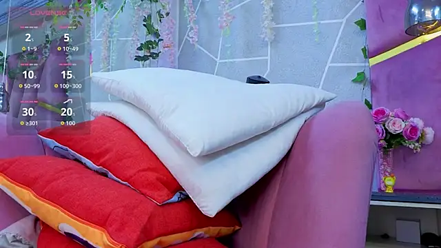 Snapshot of EmmyCortez chatting on November 11, 2025, 11:49 am EmmyCortez online show from November 11, 2025, 11:49 am