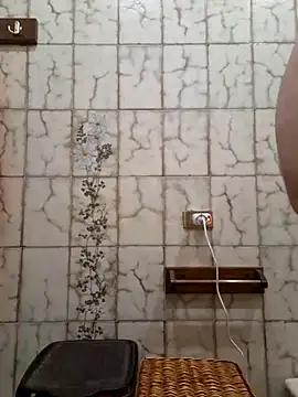 mauroxx08 online show from February 18, 2025, 10:25 pm