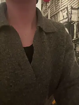 Snapshot of Hildas chatting on February 9, 2026, 10:46 am Hildas online show from February 9, 2026, 10:46 am