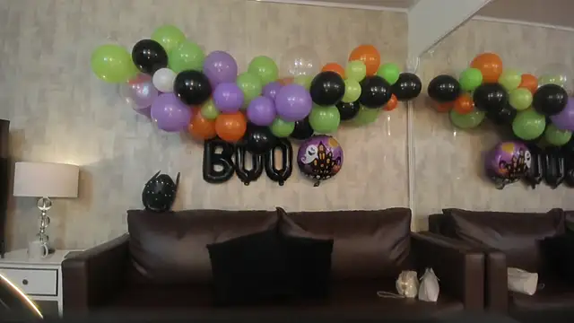 Snapshot of NahomyCarther chatting on November 2, 2025, 3:44 am NahomyCarther online show from November 2, 2025, 3:44 am