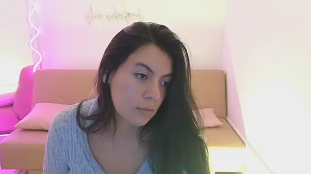 Snapshot of Coraline_tay chatting on March 20, 2025, 9:04 am Coraline tay online show from March 20, 2025, 9:04 am
