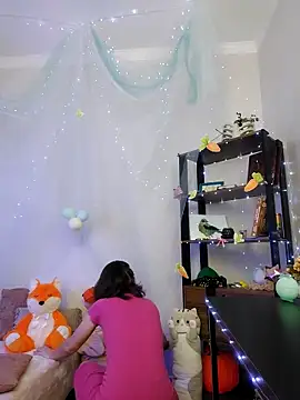 Elise Nyx online show from April 14, 2026, 12:54 pm